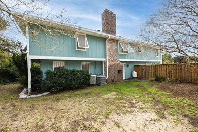 Welcome to 6 4th Avenue, a classic beach retreat just steps from - photo 38