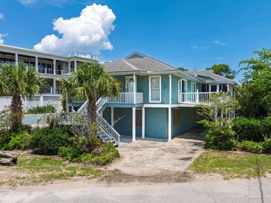 Welcome to 6 4th Avenue, a classic beach retreat just steps from - photo 43