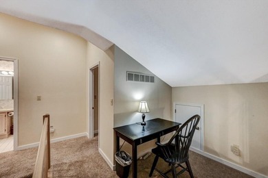 3 LEVELS Turnkey home......Beautiful End unit, 4 bedroom, 3 bath - photo 46