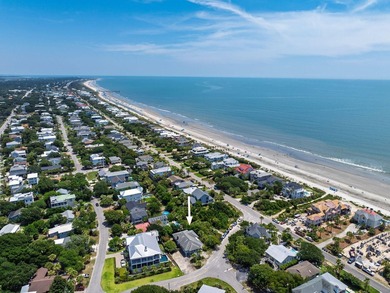 Welcome to 6 4th Avenue, a classic beach retreat just steps from - photo 47