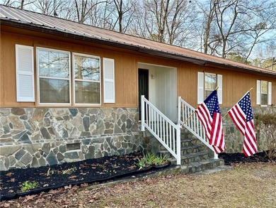 West Point Lake Home For Sale in Franklin Georgia