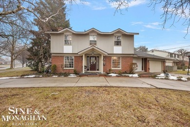 Lake Saint Clair Home For Sale in Grosse Pointe Woods Michigan