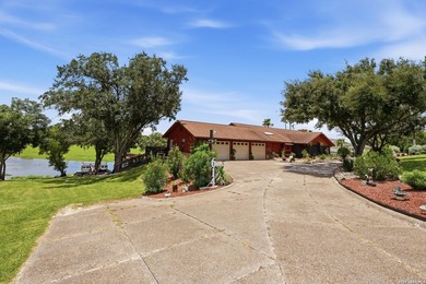 An extraordinary waterfront estate where timeless craftsmanship - photo 3