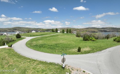 Gentle and natural rolling topography of this 1.36 acre parcel - photo 5