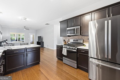 Welcome home to this well-maintained 3-bedroom, 2-bath ranch - photo 3