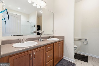 Welcome home to this well-maintained 3-bedroom, 2-bath ranch - photo 6