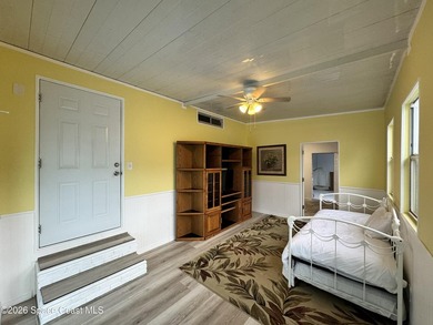 REMODELED Fully furnished light bright (Bay Windows), open - photo 13