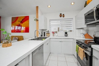 Beautiful updated corner unit 2 br 2 bath.+55 community - photo 16