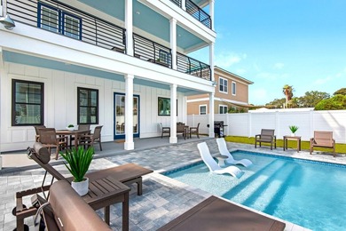 Short term rental powerhouse featuring a designer-grade ocean - photo 8