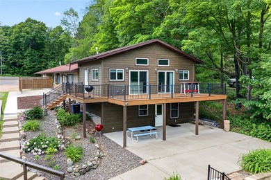 Wow! Stunningly remodeled Long Lake property, perfect as a - photo 2