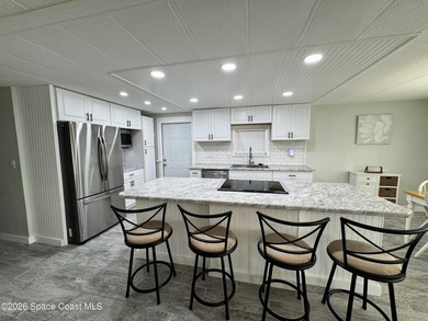 REMODELED Fully furnished light bright (Bay Windows), open - photo 26