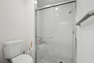 Beautiful updated corner unit 2 br 2 bath.+55 community - photo 27