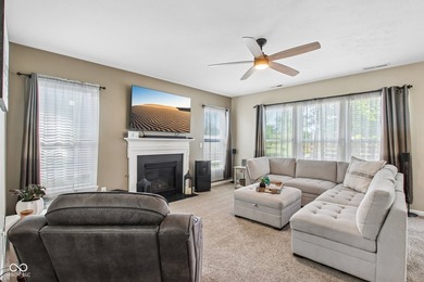 Discover refined living in this spacious 2527 sq. ft - photo 10