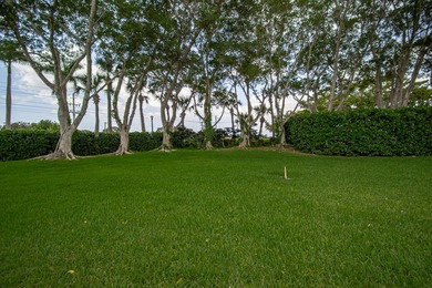 Beautiful updated corner unit 2 br 2 bath.+55 community - photo 38