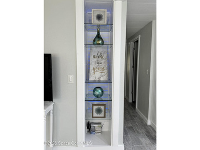 REMODELED Fully furnished light bright (Bay Windows), open - photo 38