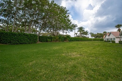 Beautiful updated corner unit 2 br 2 bath.+55 community - photo 39