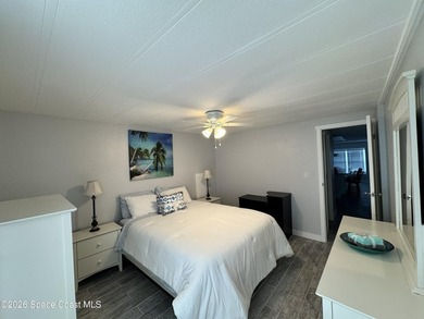 REMODELED Fully furnished light bright (Bay Windows), open - photo 39