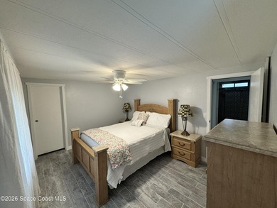 REMODELED Fully furnished light bright (Bay Windows), open - photo 47
