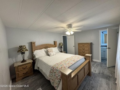 REMODELED Fully furnished light bright (Bay Windows), open - photo 48