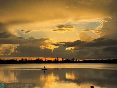 Lake Condo For Sale in Oakland Park, Florida