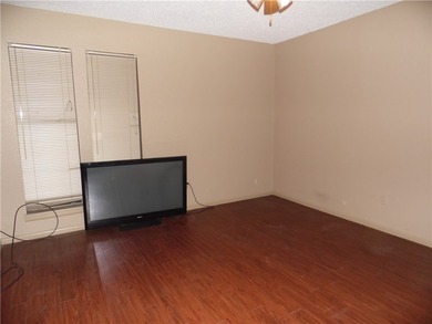 REDUCED!!! Well Sought After Townhome In The Center Of Calallen! - photo 11