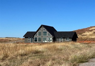 Foss Lake Home For Sale in Butler Oklahoma