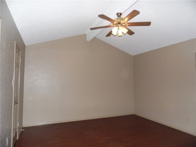 REDUCED!!! Well Sought After Townhome In The Center Of Calallen! - photo 17