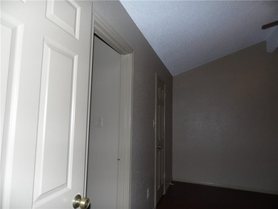 REDUCED!!! Well Sought After Townhome In The Center Of Calallen! - photo 18