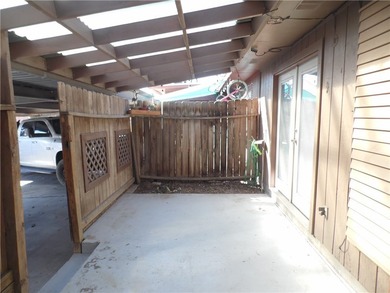 REDUCED!!! Well Sought After Townhome In The Center Of Calallen! - photo 26