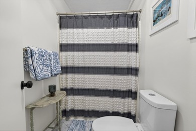 Welcome to 219 Hickory Pass. This 5-bedroom, 2-bath home has so - photo 31