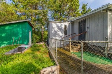 Don't miss the opportunity to purchase this well-maintained - photo 6