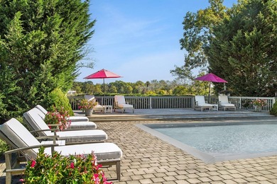 One of the first things you'll notice about this property is - photo 7