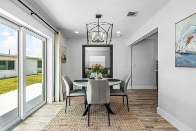 Totally and professionally refurbished. Move in ready. 3 - photo 14