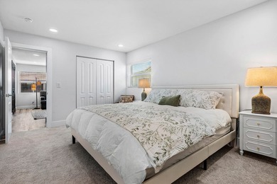 Totally and professionally refurbished. Move in ready. 3 - photo 20
