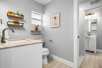 Totally and professionally refurbished. Move in ready. 3 - photo 24
