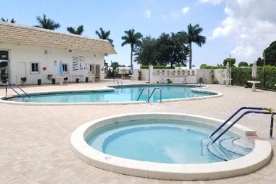 Totally and professionally refurbished. Move in ready. 3 - photo 36
