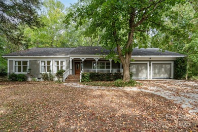 Lake Wylie Home Active Under Contract in Charlotte North Carolina