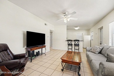 Charming 3-bedroom concrete block home on city water and city - photo 11