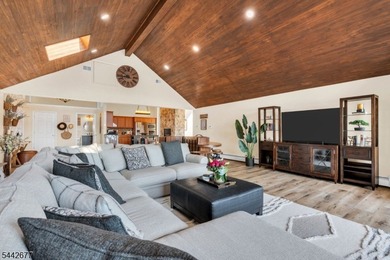 Panoramic lake views, unmatched privacy, and a premier - photo 14