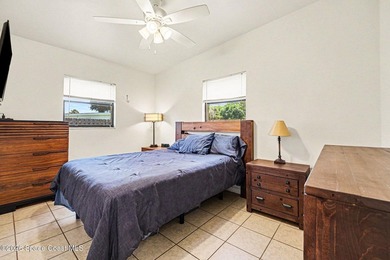 Charming 3-bedroom concrete block home on city water and city - photo 14