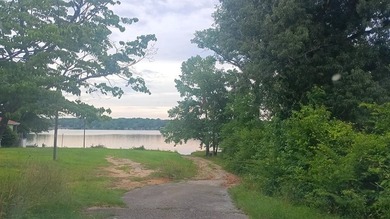 Lake Greenwood living! Situated on 1.56 acres, NO HOA OR - photo 15