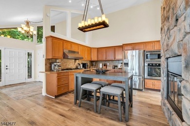 Panoramic lake views, unmatched privacy, and a premier - photo 15