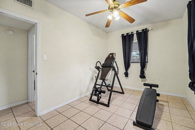 Charming 3-bedroom concrete block home on city water and city - photo 19