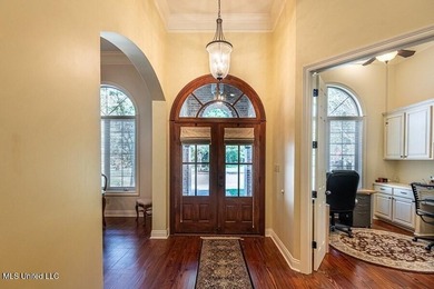 BEAUTIFUL VIEW OVERLOOKING THE GOLF COURSE & A POND. Custom - photo 21
