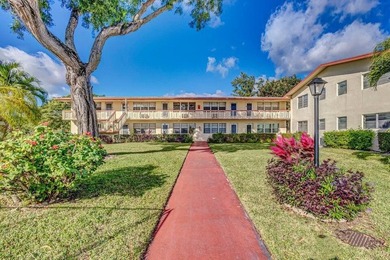 Beautifully remodeled ground floor unit in a gated 55 + - photo 22