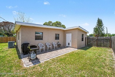 Charming 3-bedroom concrete block home on city water and city - photo 23