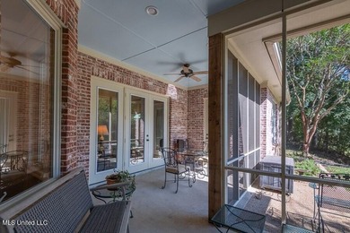 BEAUTIFUL VIEW OVERLOOKING THE GOLF COURSE & A POND. Custom - photo 38
