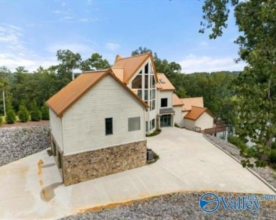 Lewis Smith Lake Home For Sale in Crane Hill AL