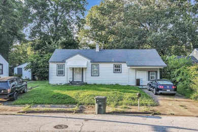 Mississippi River Home For Sale in Memphis Tennessee