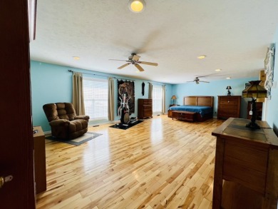 Lake Area 3 Bedroom, 3 Bath House with LARGE Basement Garage - photo 37